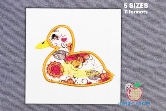 Resting Duckling Applique: A Craft Fair Review